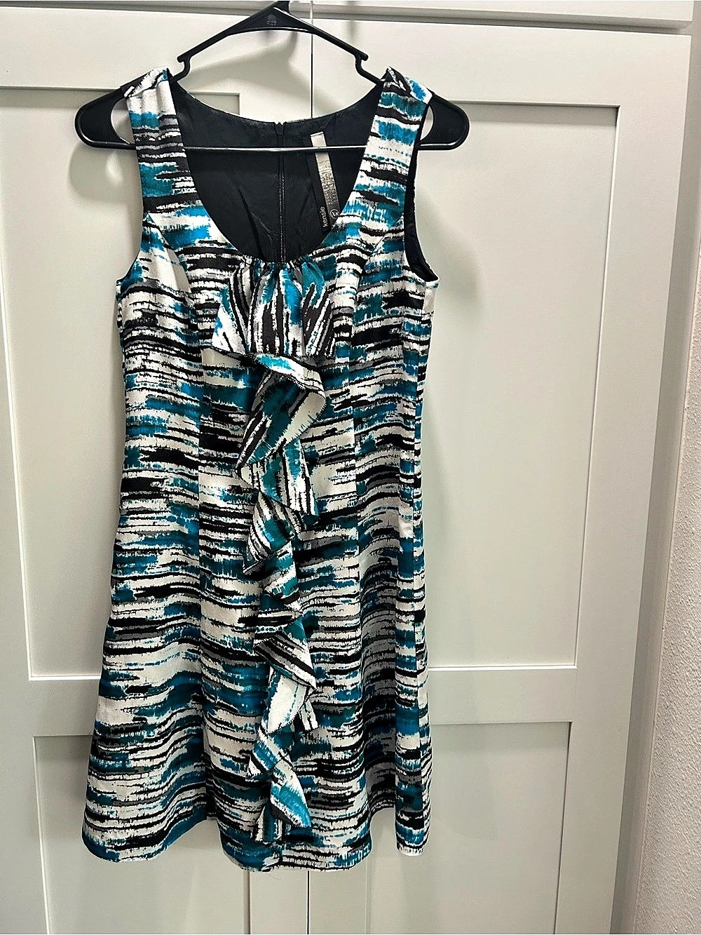 Kensie Abstract Ruffle Dress in Blue & Black Size XS Like New